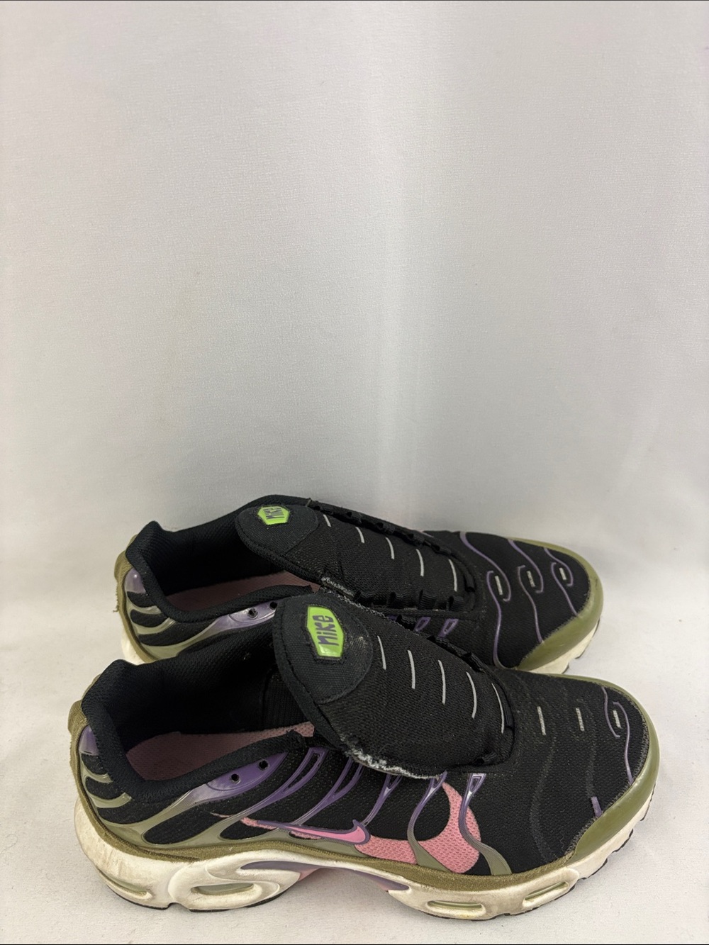 Nike Air Max Plus GS Kids Youth Size 5Y Black Canyon Purple